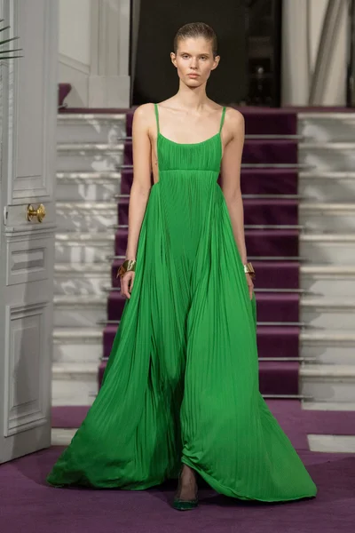 Look 38